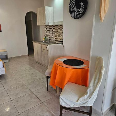 Apollonio Suites & Rooms Faliraki Rhodes 外观 照片