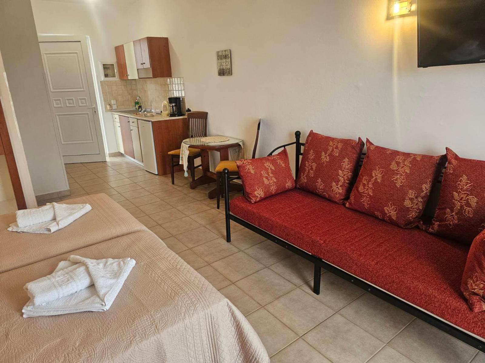 Apollonio Suites & Rooms Faliraki Rhodes 外观 照片